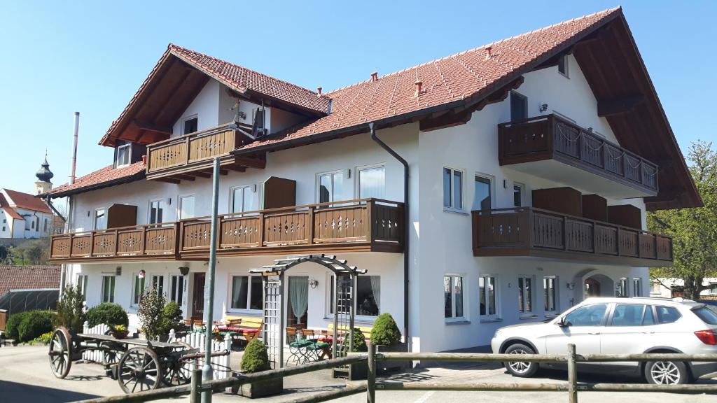 Auberge Gasthof \ Riedstraße 16 82409 Wildsteig