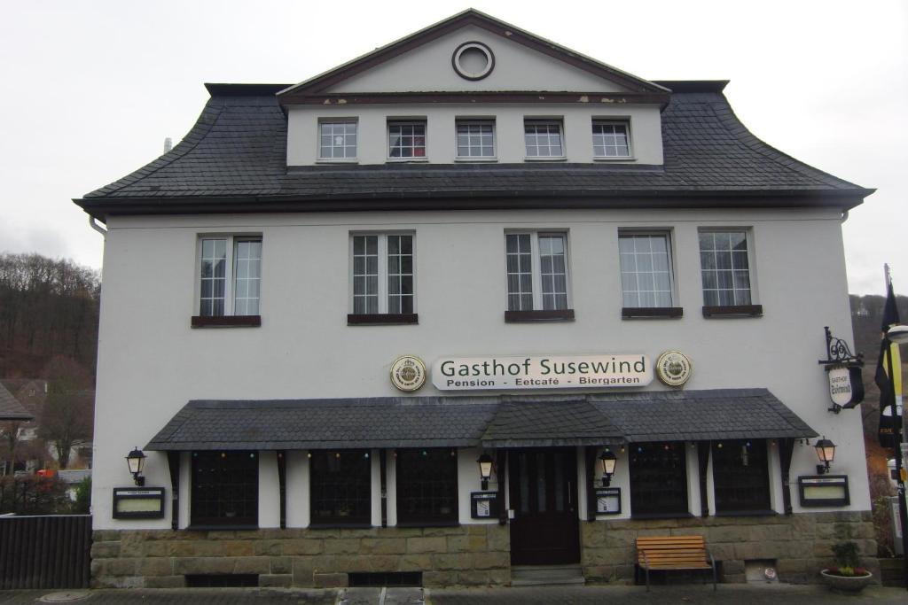 Gasthof Susewind Franz-Hoffmeisterstraße 18, 59939 Antfeld