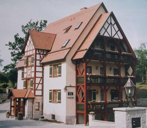 Goldener Hirsch