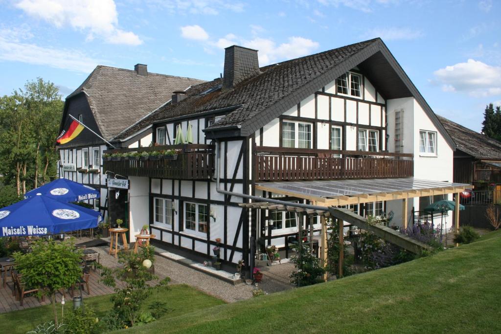 Hennetaler Hof Nichtinghausen 15, 59889 Erflinghausen