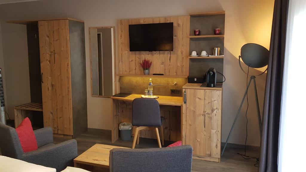 Auberge Hotel-Restaurant Zur Linde Dorfstrasse 9 29575 Secklendorf