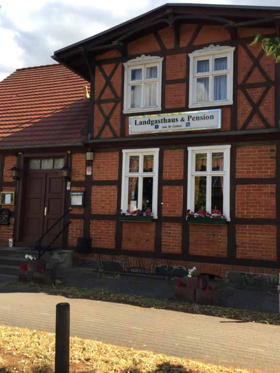 Landgasthaus & Pension Liebner Steindamm 24, 16928 Groß Pankow