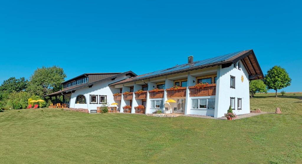 Auberge Landgasthaus Sonne Sommerhaldenweg 51 72250 Freudenstadt