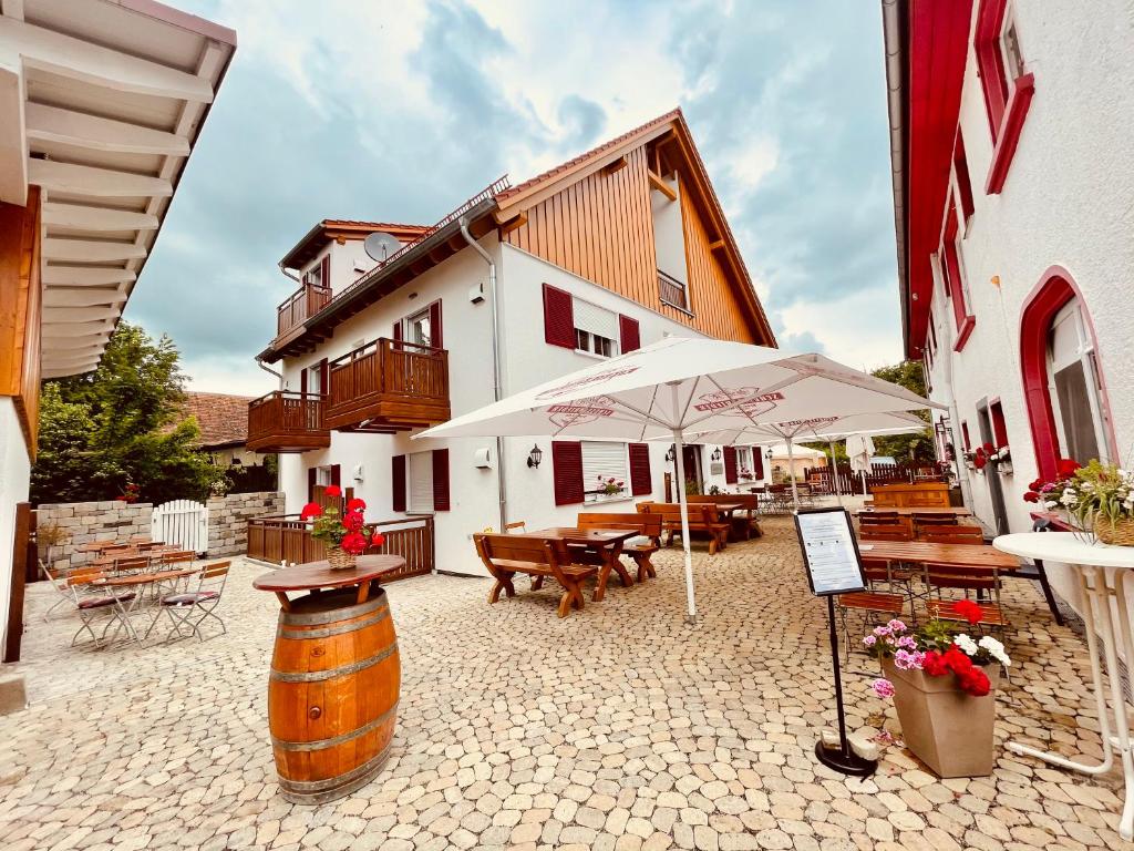 Landgasthof Linde Hepbach, Hotel & Restaurant Furstenbergstr. 1, 88677 Markdorf