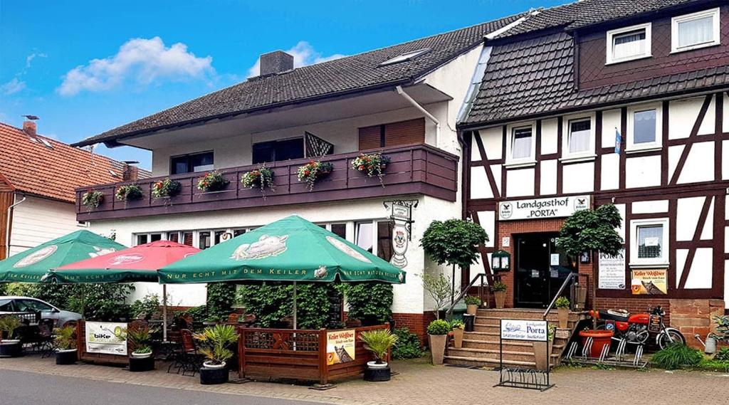 Auberge Landgasthof-Porta Im  Ort 5-7 36110 Üllershausen