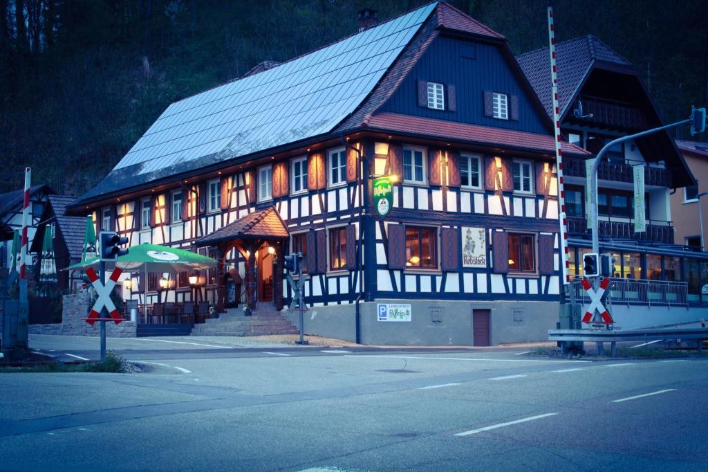 Auberge Landgasthof Rebstock Dorfstr. 1 77883 Ottenhöfen im Schwarzwald