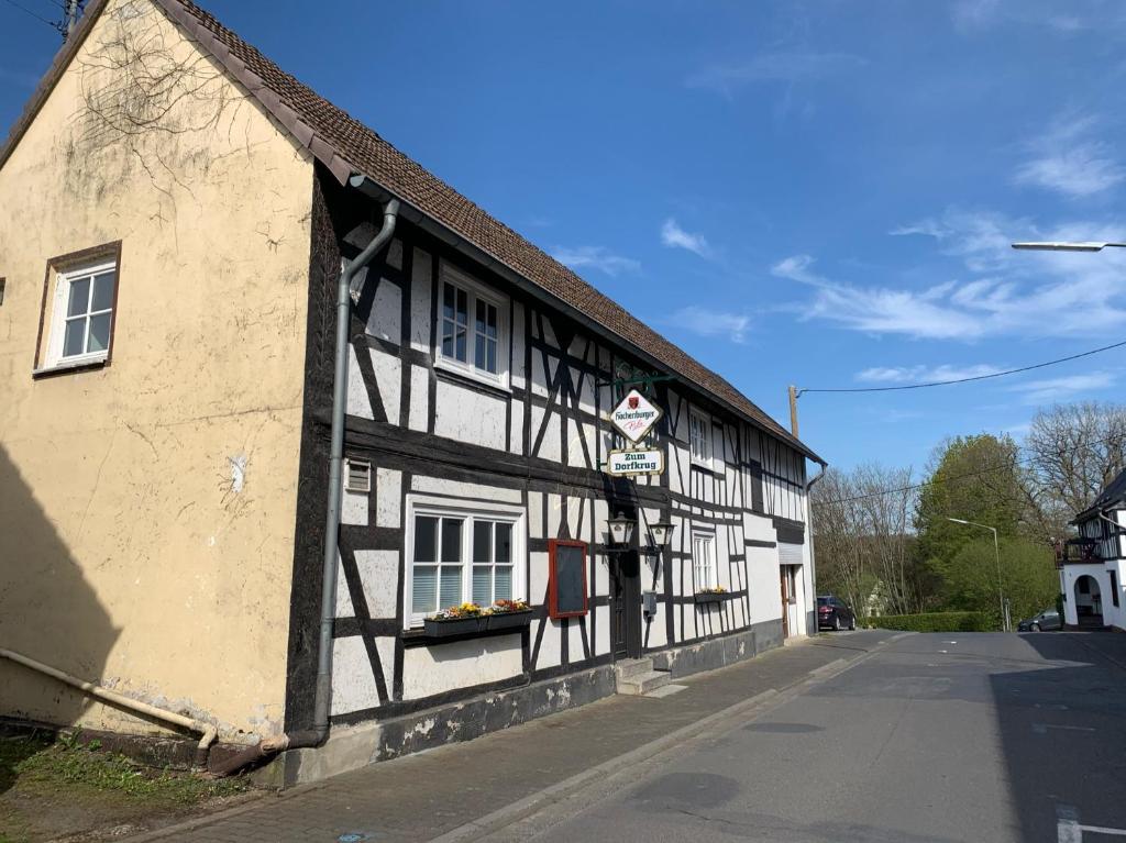 Auberge Landgasthof Zum Dorfkrug Hauptstr. 4 57638 Schöneberg