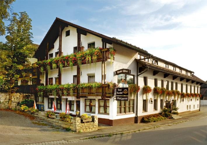 Auberge Landgasthof Zum Hieblwirt Haggn 6 94362 Neukirchen