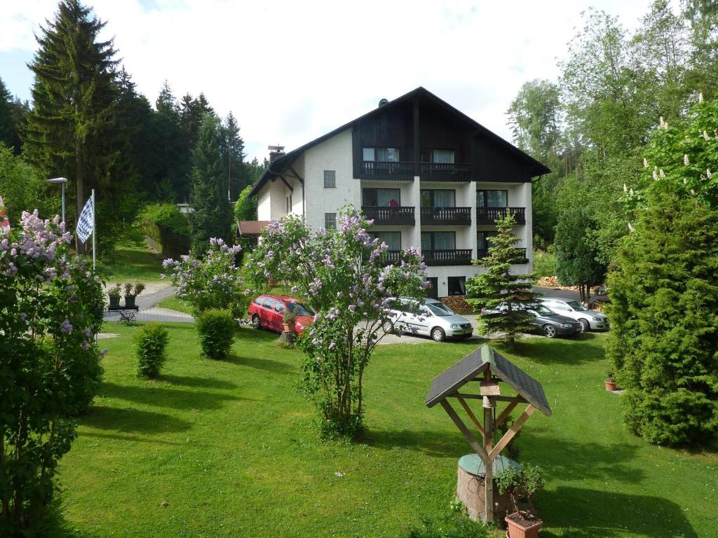 Landhaus am Forst - Apartments Zum Nagelbrunnen 18a, 95680 Bad Alexandersbad