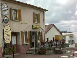 Auberge Le Commerce 45 Rue François De Neufchâteau 88140 Bulgnéville Lorraine