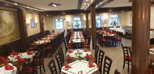 Pension Gasthof zur Post & Asia