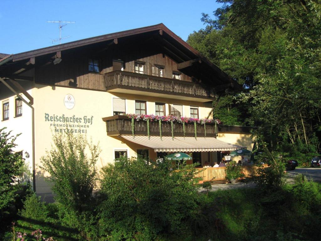 Auberge Reischacher Hof Öttingerstr.17, Reischach 84571 Reischach