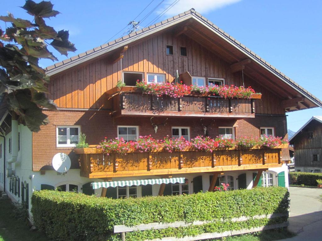 Auberge Riedbergerhorn - Gasthof & Ferienwohnungen Sonderdorf 8 87538 Bolsterlang