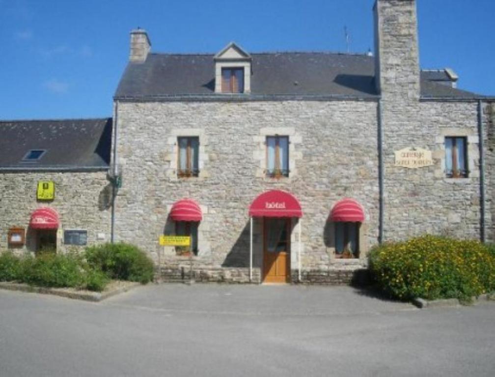 Auberge Auberge Saint Hernin 3 Place Du Puits, 56220 Pluherlin