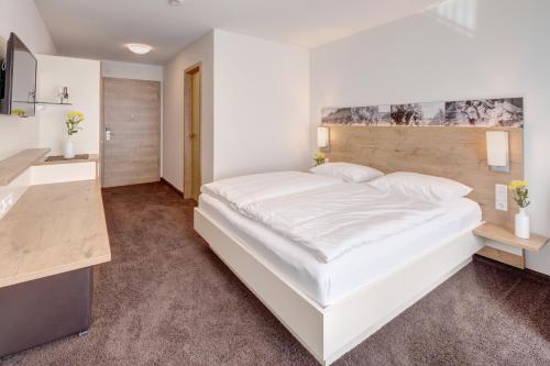 Vinotel Heinz J. Schwab