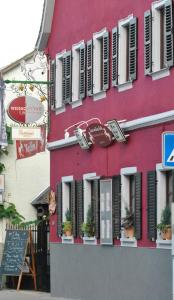 Auberge Weingasthof Zum weißen Roß Friedrich-Ebert-Strasse 50 67574 Osthofen Rhénanie-Palatinat