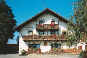 Zum Donauufer