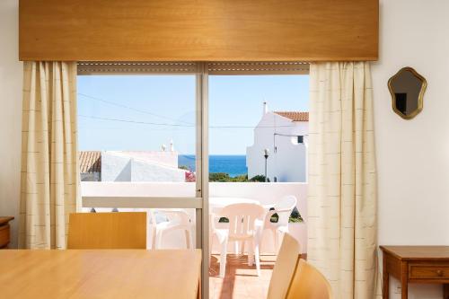 Maison de vacances Auffret Holidays VILA SENHORA DA ROCHA, LT 13 Porches