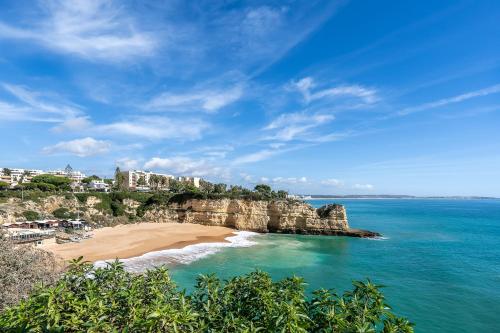 Auffret Holidays Porches portugal