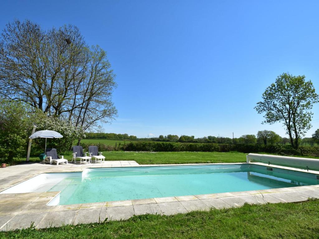 Maison de vacances Authentic Holiday Home in Burgundy with Large Swimming Pool , 58240 Chantenay-Saint-Imbert