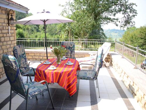 Maison de vacances Authentic holiday home in the Champagne region pet friendly  Laferté-sur-Amance