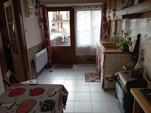 AUX 4 SAISONS La Savatte france