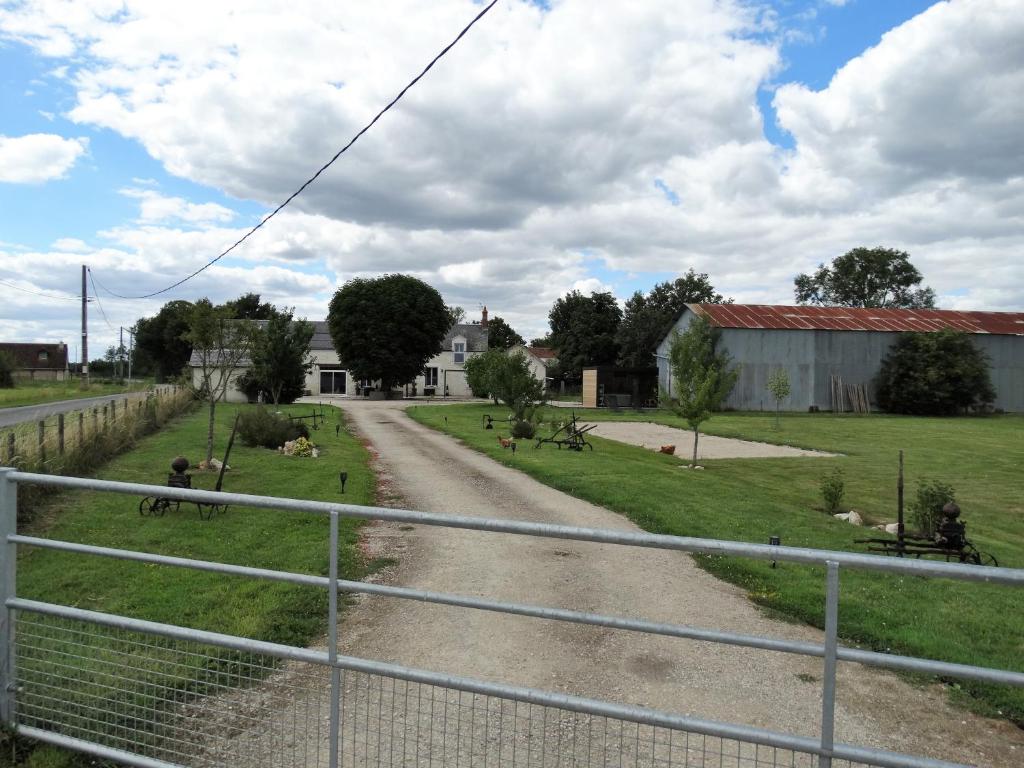 Maison d'hôtes Aux Champs Des Châteaux Le Petit Puits, 41120 Sambin