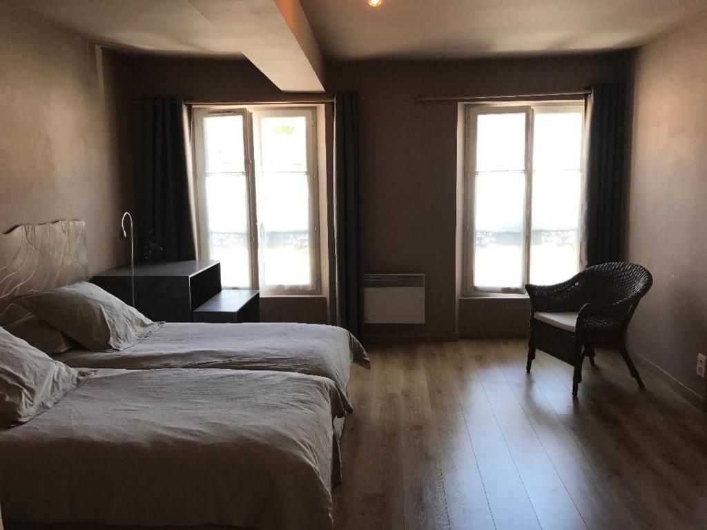B&B / Chambre d'hôtes Aux Delices de l'Abbaye 6 place Jehan d'orbais, 51270 Orbais