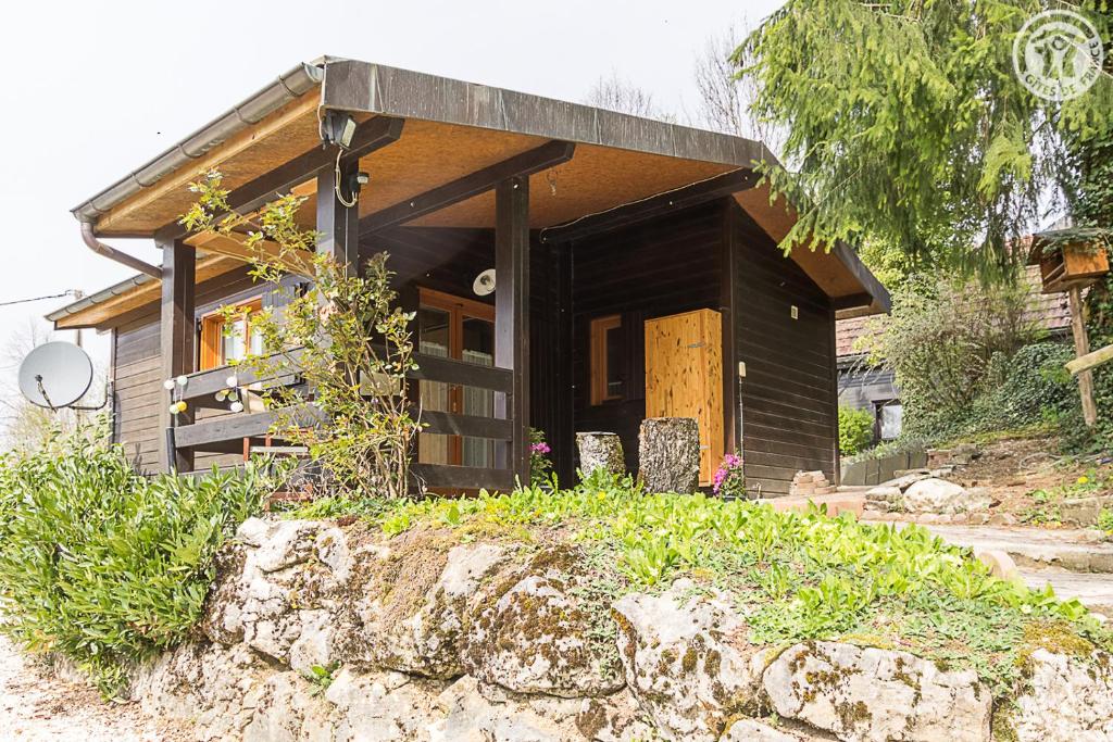 Maison de vacances Aux Paniers Coussins HOMALYS Aux Paniers Coussins 578 route des Vauthiers, 73100 Saint-Offenge-Dessus