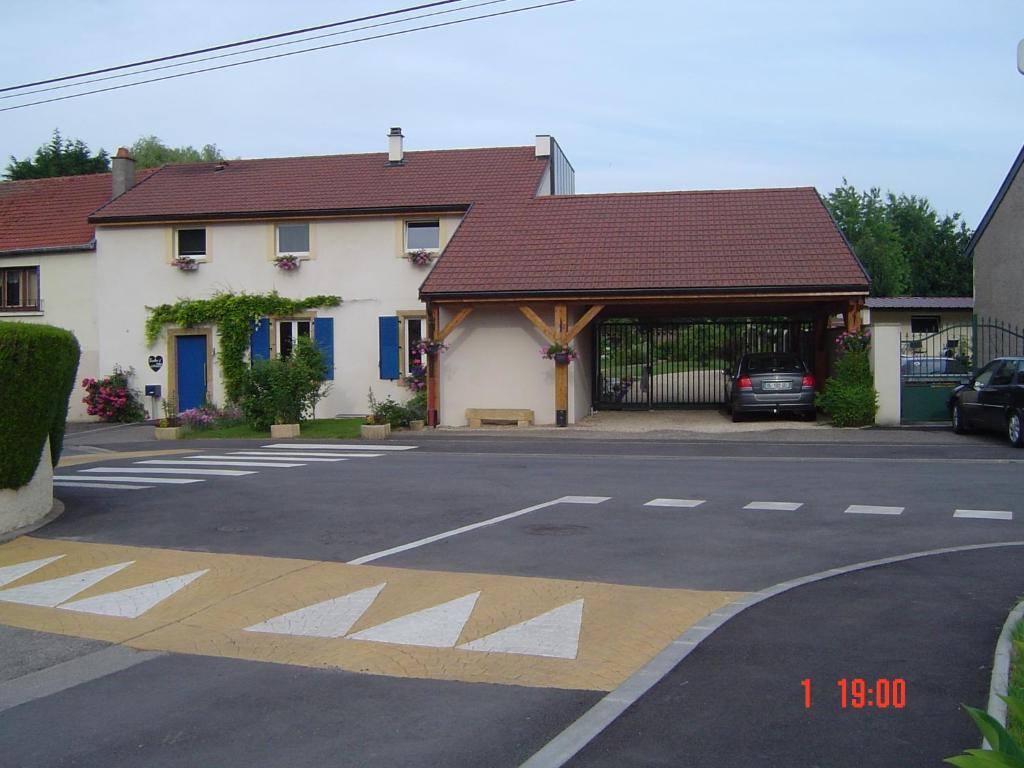 B&B / Chambre d'hôtes Aux Plumes de Grigy 173 rue de Grigy, 57070 Metz