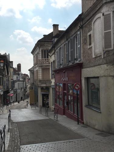 Auxerre rue Joubert Auxerre france