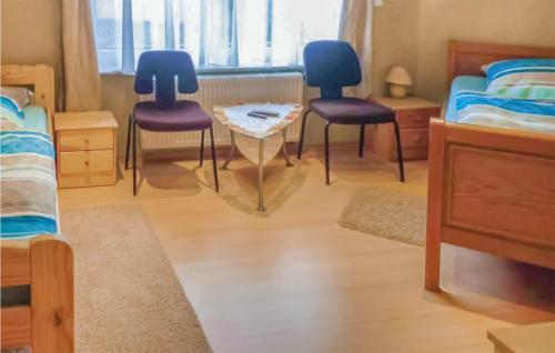 Appartement Awesome apartment in Espenau OT Mnchehof with 3 Bedrooms and WiFi  Mönchehof