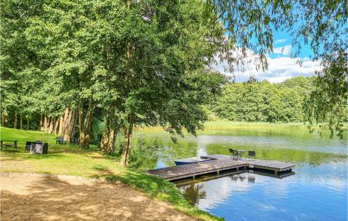 Awesome apartment in Passow OT Charlottenho with WiFi and 2 Bedrooms Zahren allemagne