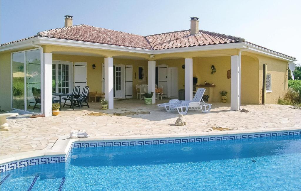 Maison de vacances Awesome home in Argeliers with 3 Bedrooms, WiFi and Outdoor swimming pool , 11120 Argeliers