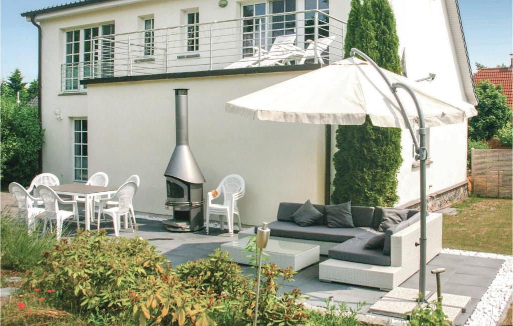 Maison de vacances Awesome home in BeckerwitzHohenkirchen with 3 Bedrooms, Sauna and WiFi , 23968 Hohenkirchen