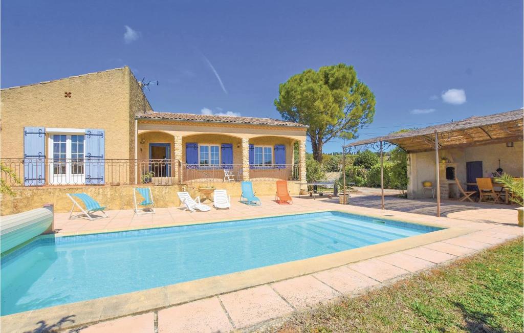 Maison de vacances Awesome home in Cairanne with WiFi, Private swimming pool and Outdoor swimming pool , 84290 Cairanne