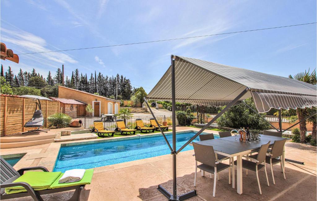 Maison de vacances Awesome home in Caromb with Outdoor swimming pool, 2 Bedrooms and WiFi , 84330 Caromb