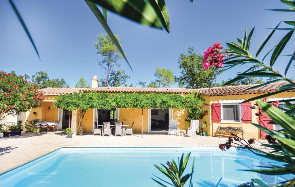 Maison de vacances Awesome home in Fayence with WiFi, Private swimming pool and Outdoor swimming pool , 83440 Fayence