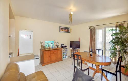 Maison de vacances Awesome home in Lavalette with WiFi and 1 Bedrooms  Lavalette
