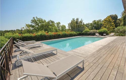 Maison de vacances Awesome home in Montauroux with WiFi, Private swimming pool and Outdoor swimming pool  Montauroux