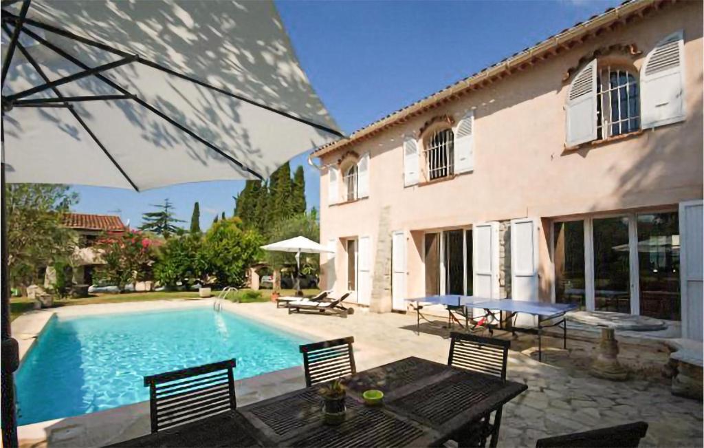 Maison de vacances Awesome home in Mouans-Sartoux with Outdoor swimming pool and WiFi , 06370 Mouans-Sartoux