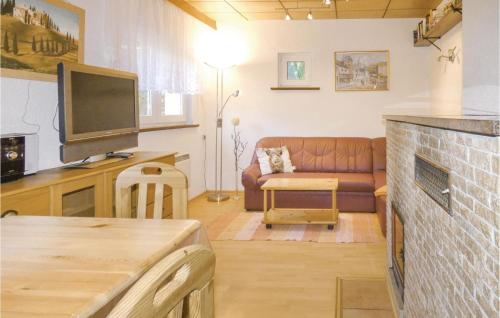 Maison de vacances Awesome home in Nahetal-Waldau with 3 Bedrooms and Sauna  Hinternah