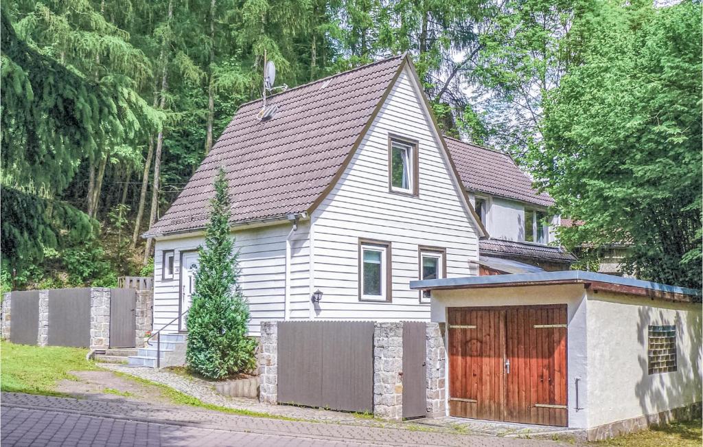 Maison de vacances Awesome home in Osterode with 4 Bedrooms and WiFi , 99762 Osterode