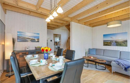 Maison de vacances Awesome home in OstseeResort Olpenitz with 2 Bedrooms, Sauna and WiFi  Olpenitz