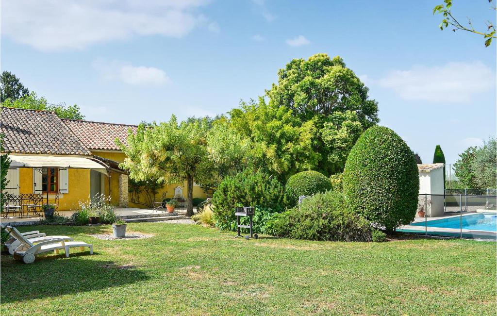 Maison de vacances Awesome home in Pernes les Fontaines with 3 Bedrooms, WiFi and Outdoor swimming pool , 84210 Pernes-les-Fontaines