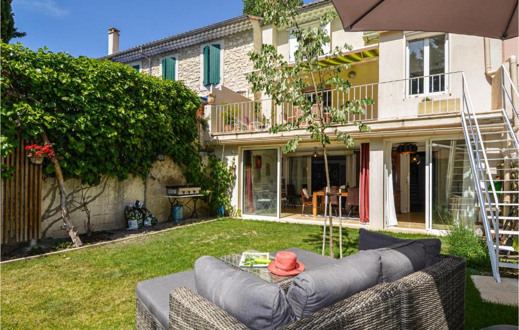 Maison de vacances Awesome home in Pernes-les-Fontaines with WiFi and 3 Bedrooms , 84210 Pernes-les-Fontaines