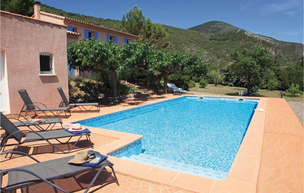 Maison de vacances Awesome home in Roquebrun with 4 Bedrooms, WiFi and Outdoor swimming pool , 34460 Roquebrun