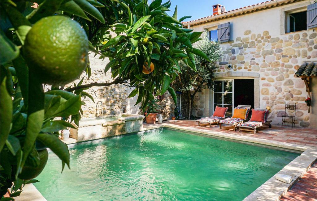 Maison de vacances Awesome home in ROUJAN with WiFi, 3 Bedrooms and Outdoor swimming pool , 34320 Roujan