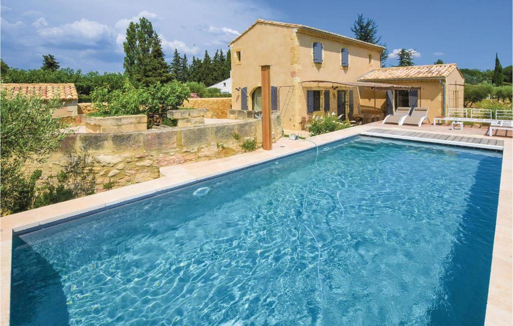 Maison de vacances Awesome home in Saint Hilaire DOzilha with 4 Bedrooms, Private swimming pool and Outdoor swimming pool , 30210 Saint-Hilaire-dʼOzilhan