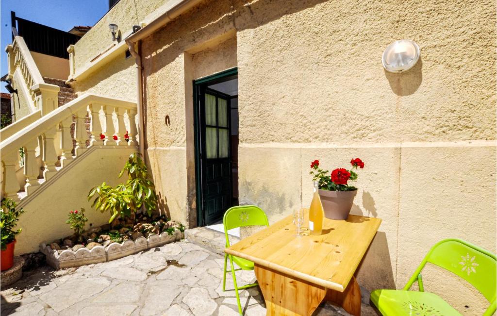 Maison de vacances Awesome home in Saleilles with WiFi and 1 Bedrooms , 66280 Saleilles